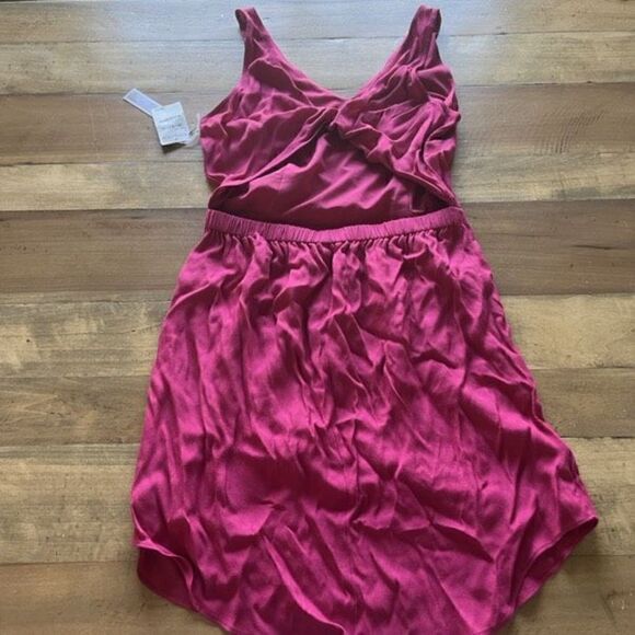 NWT Chelsea28 100% Viscose Twist Back Pink Sleeveless Dress - size small - Picture 6 of 9
